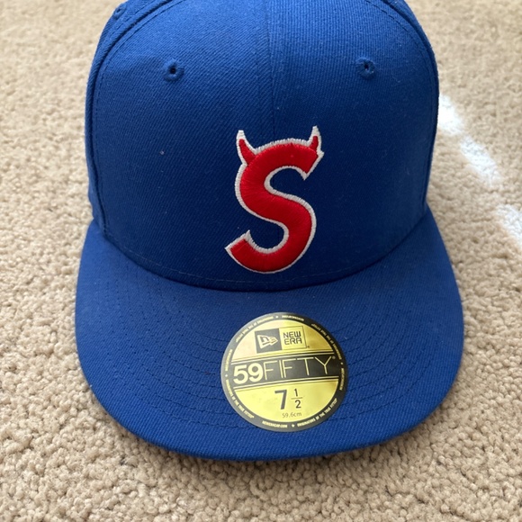 Fitted Hats - Picture 7 of 7